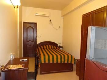 Hotel Al Harmain Tower Карачи Экстерьер фото